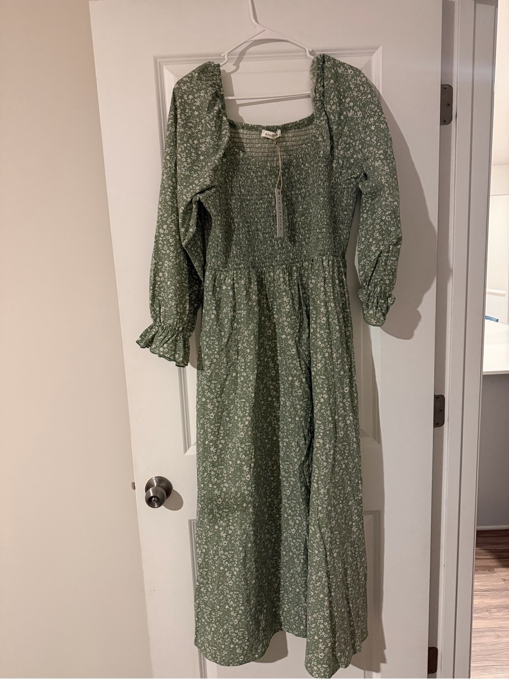 Neuflora Gentry dress - Picture 2 of 5